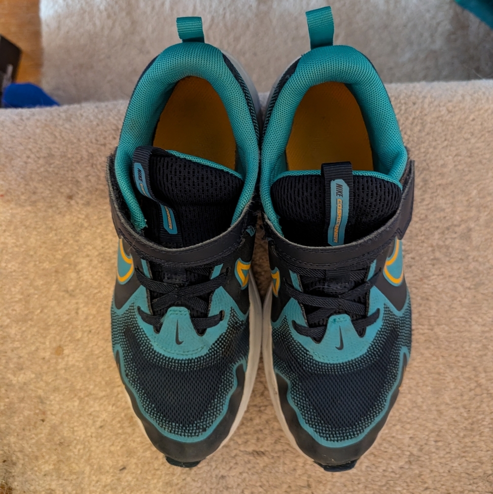 Nike Kids' 3Y Teal and Black Sneakers